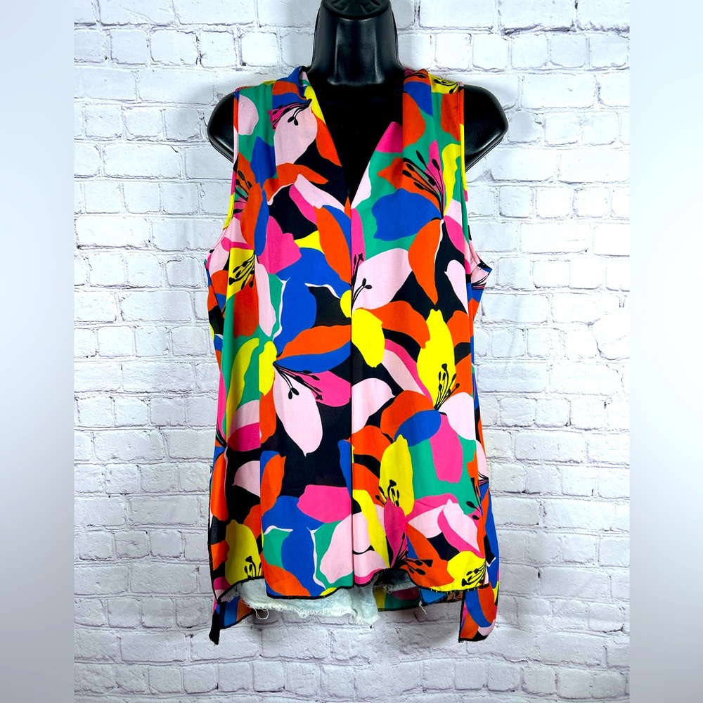 Spense Blue and Red Graphic Notched Collar Tunic